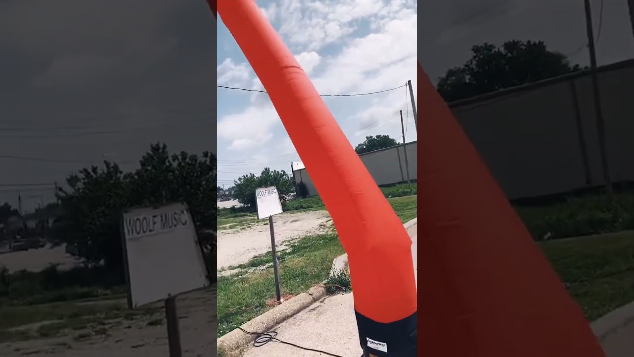 Whacky Waving Inflatable Tube Man Sells Washing Machine#tubeman #inflatable #funny #humor
