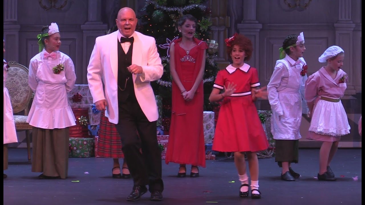 TONY AVELLO as Daddy Warbucks in 
