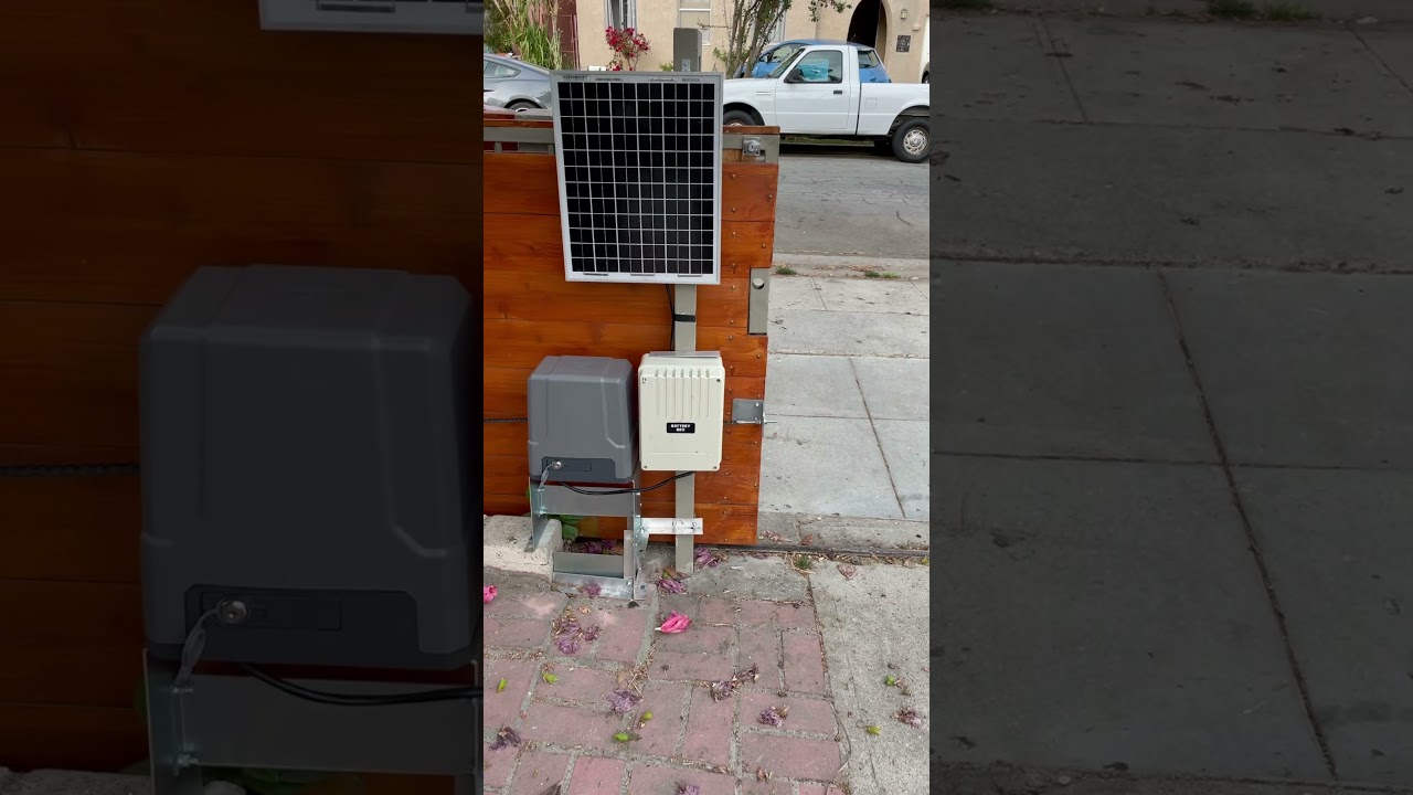 DirectSale2You Solar powered gate opener