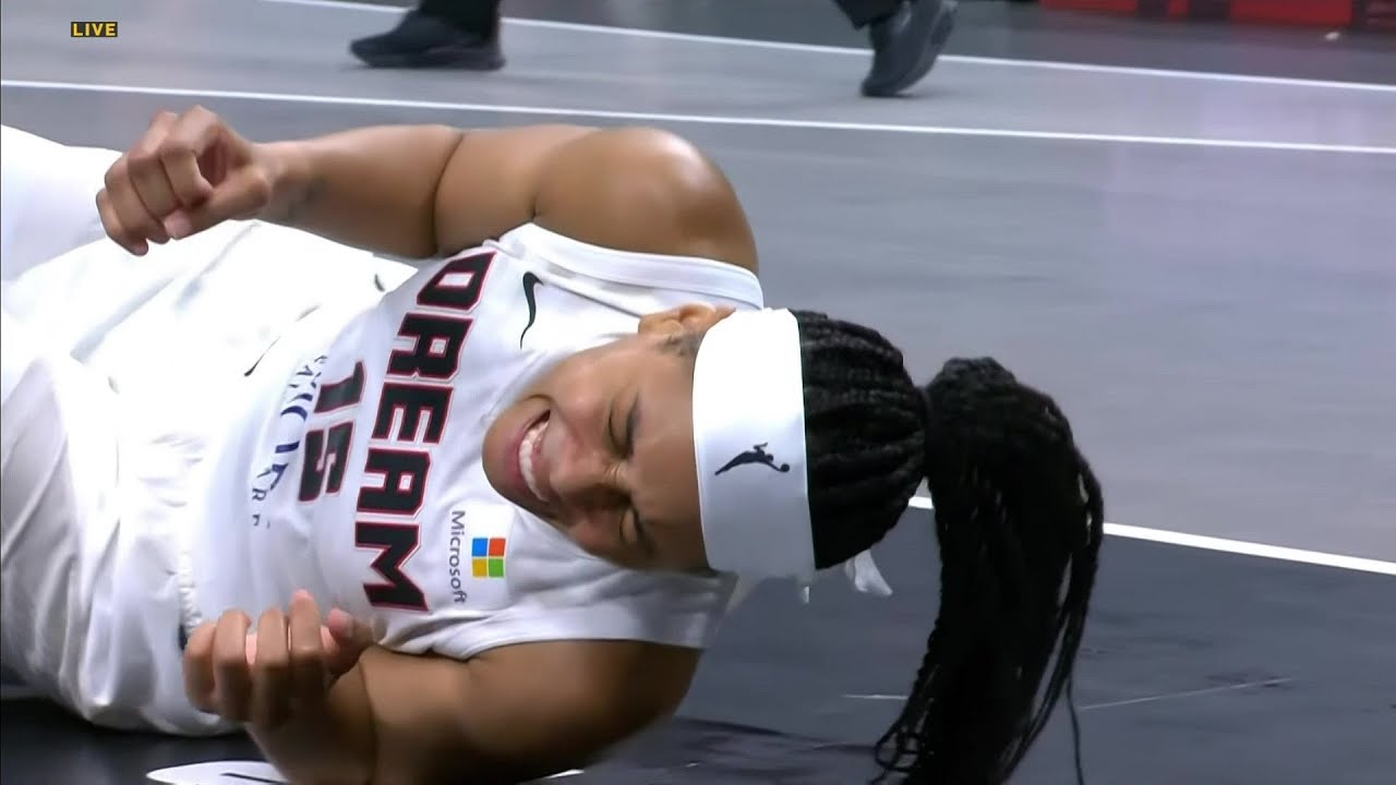 🫢 FLAGRANT, Aliyah Boston ELBOWS Allisha Gray In The FACE | Indiana Fever vs Atlanta Dream WNBA