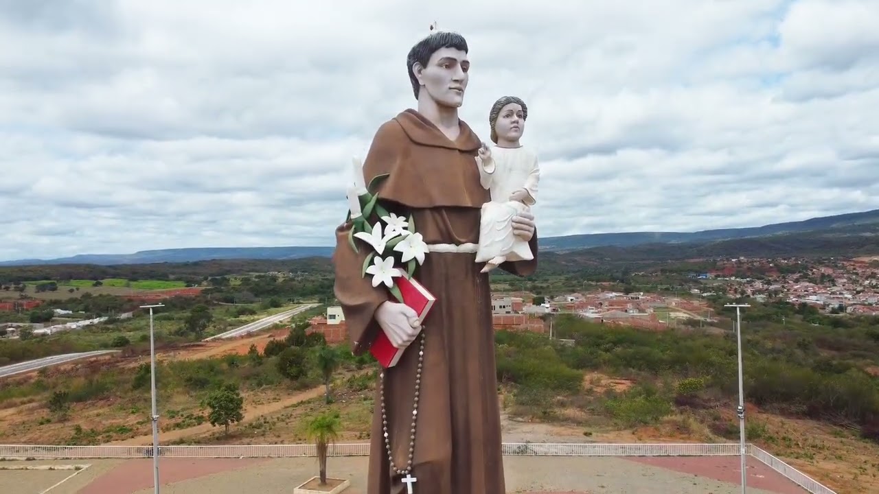 Conhecendo as estátuas do Juazeiro do norte