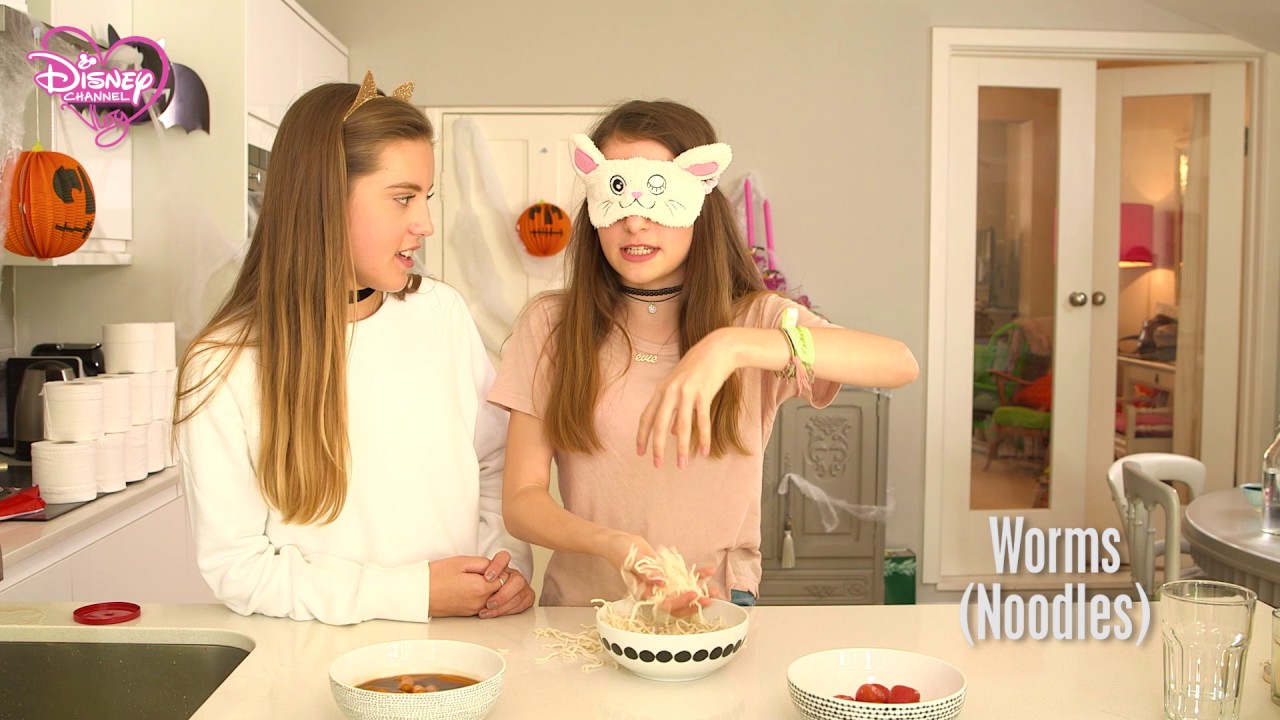 DISNEY CHANNEL VLOG | HALLOWEEN BLINDFOLD FOOD FORFEIT 👻| Disney Channel UK