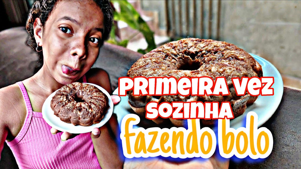 Minha PRIMEIRA vez fazendo bolo sozinha 😱🍰