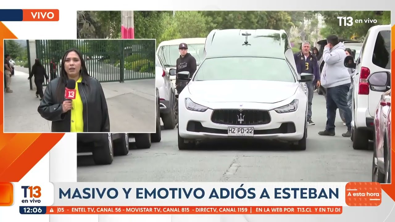 Con globos blancos despidieron a Esteban
