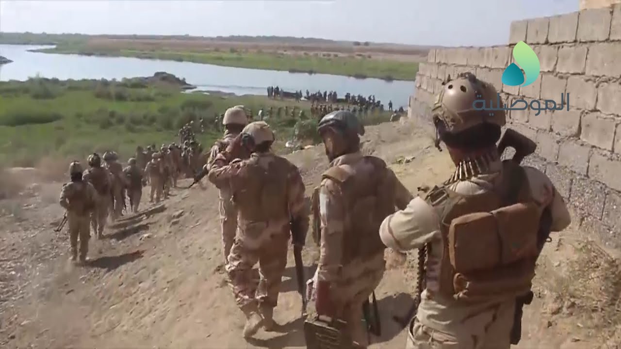 قطعات الفرقة 14 بالجيش تشارك بتطهير جزيرة كنعوص من عناصر داعش وقائدها يؤكد نجاح العملية