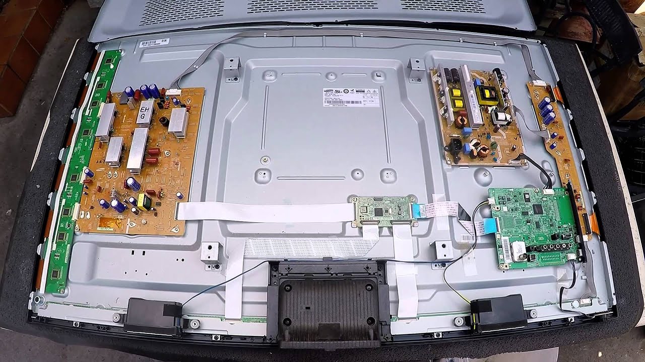Scrap Plasma TV - Samsung PS51E450A1M