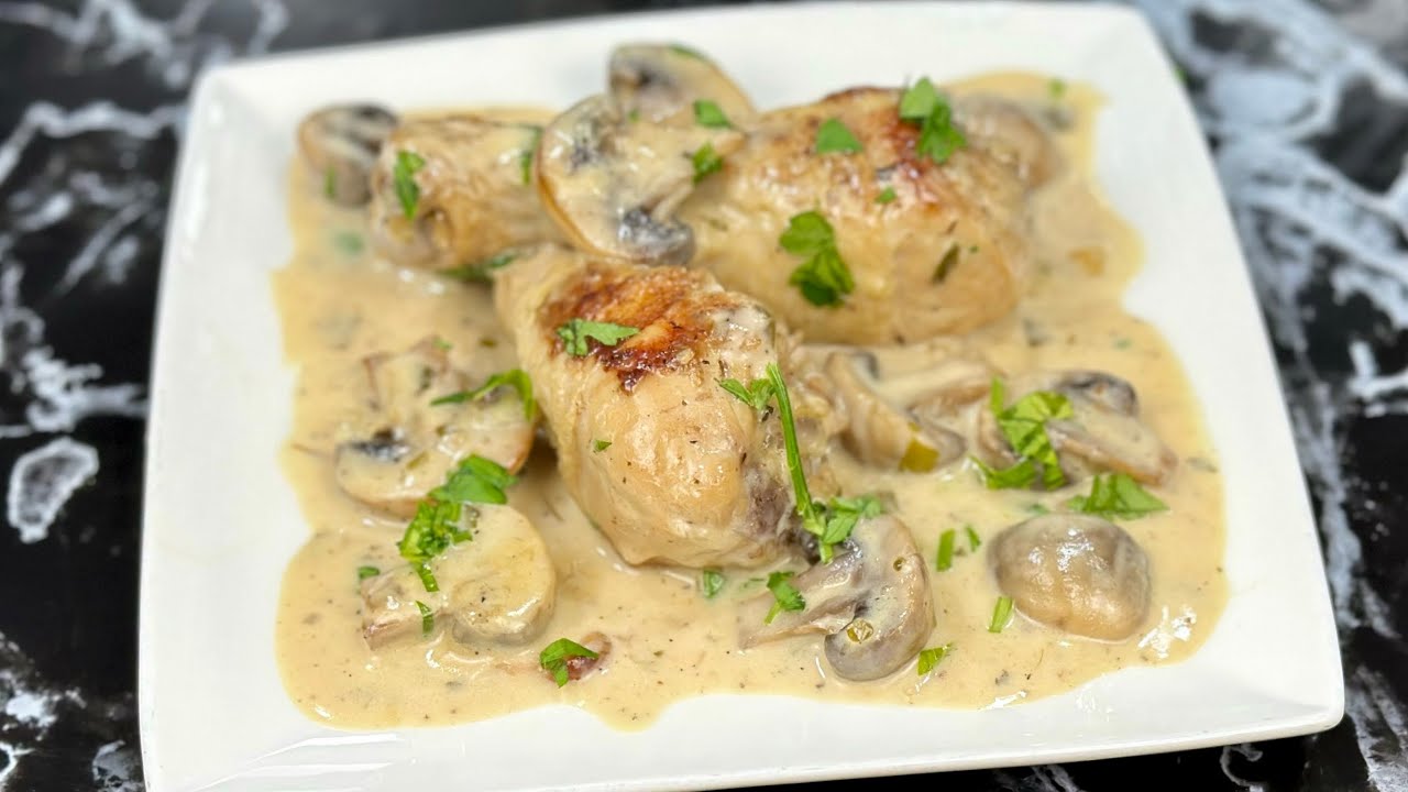 Fricassé de Poulet 🍗 Ce plat est tellement réconfortant !