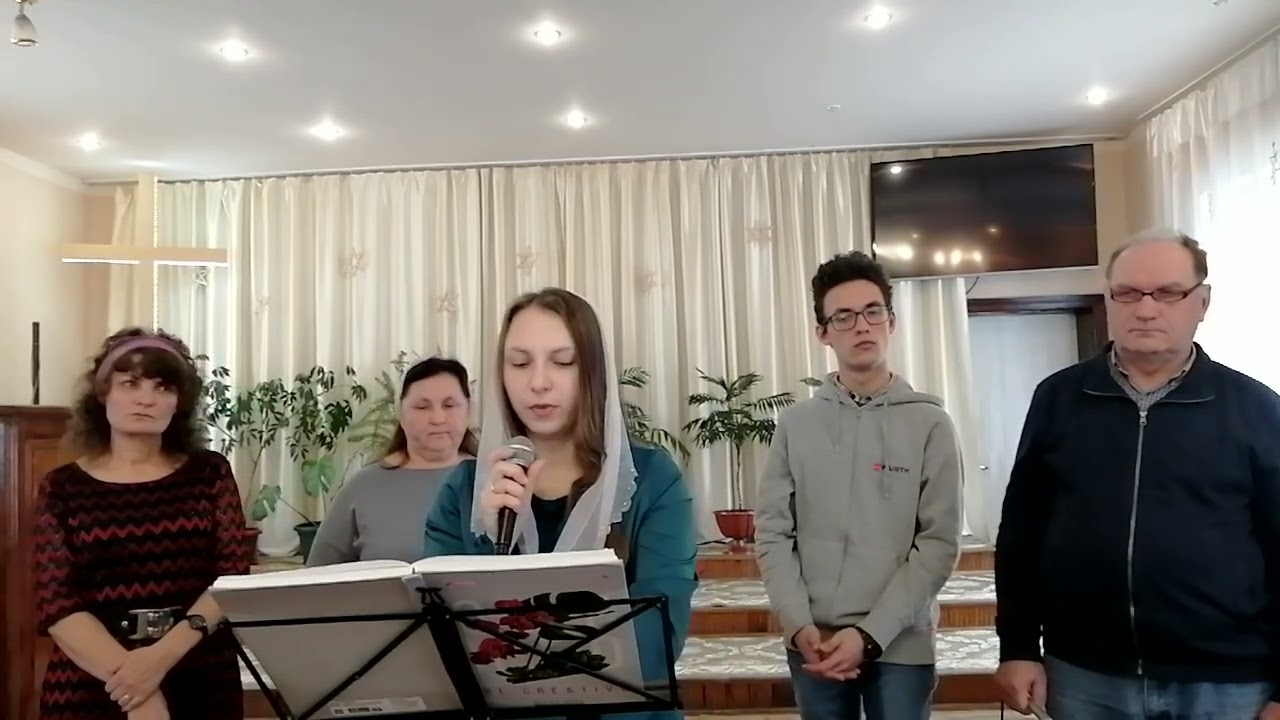 Молилися три жінки