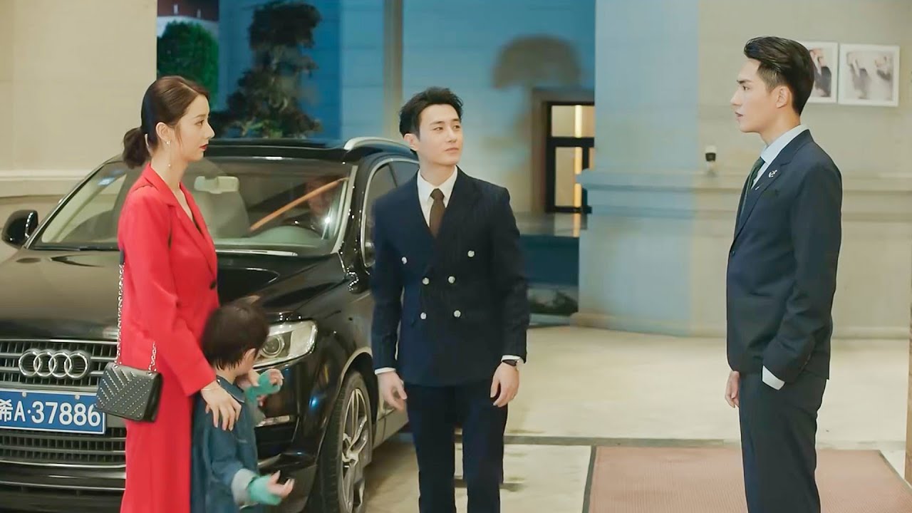 The husband wants to get back together, but his wife is in love with the CEO. He is jealous!