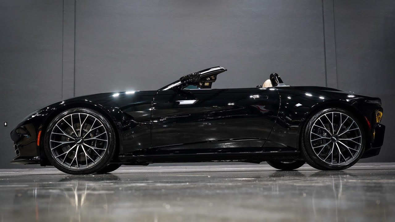 2023 ASTON MARTIN VANTAGE ROADSTER BLACK W/IVORY 5K FREE ENCLOSED DELIVERY FOR SALE R3MOTORCARS.COM
