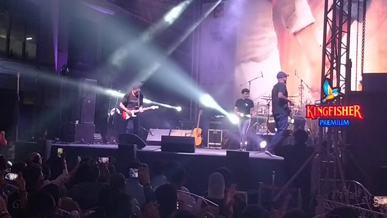 Yaaron Dosti badi hi haseen hai | Singer KK Live || Phoenix Mall Kurla