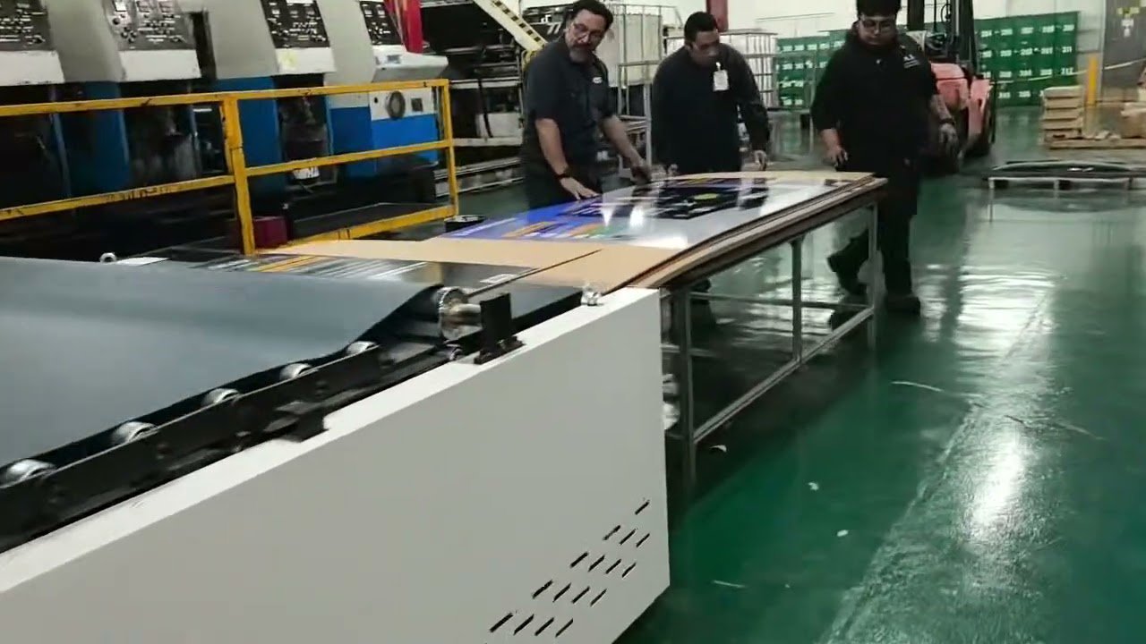 Spot label laminator installed in Mexico