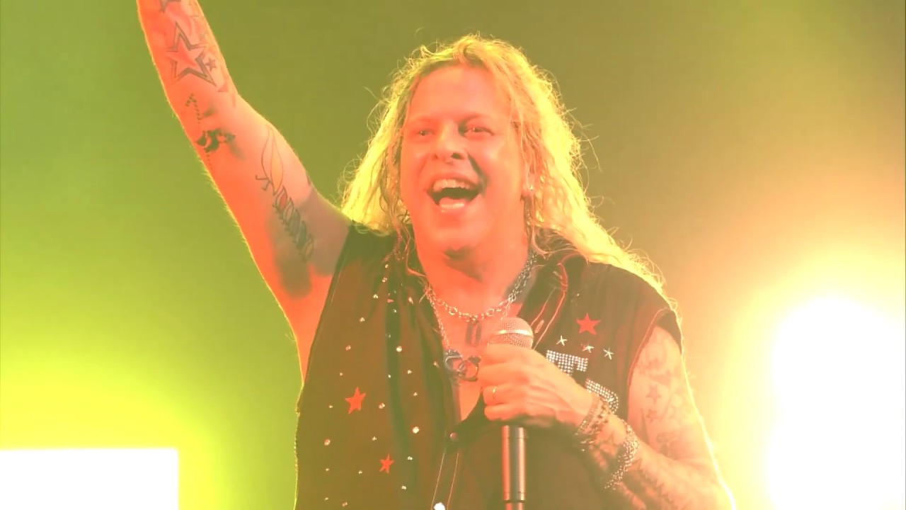 Danger Danger - Bang Bang (Live at LOUD PARK 16) Japan 2016