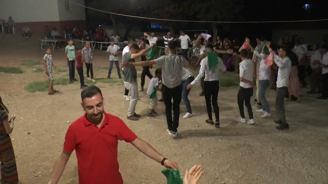 SARIKAYALI DURAN VE MUTLU FARKIYLA SARIKAYALI TURGAY YIN DÜĞÜNÜ 2
