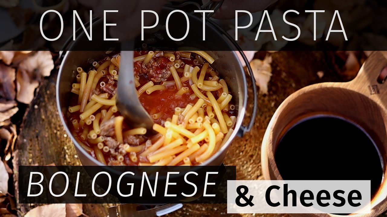 One Pot Pasta Bolognese with Cheese / Ultralight Cooking in the Woods / Toaks Siphon + Pot + Bushbox