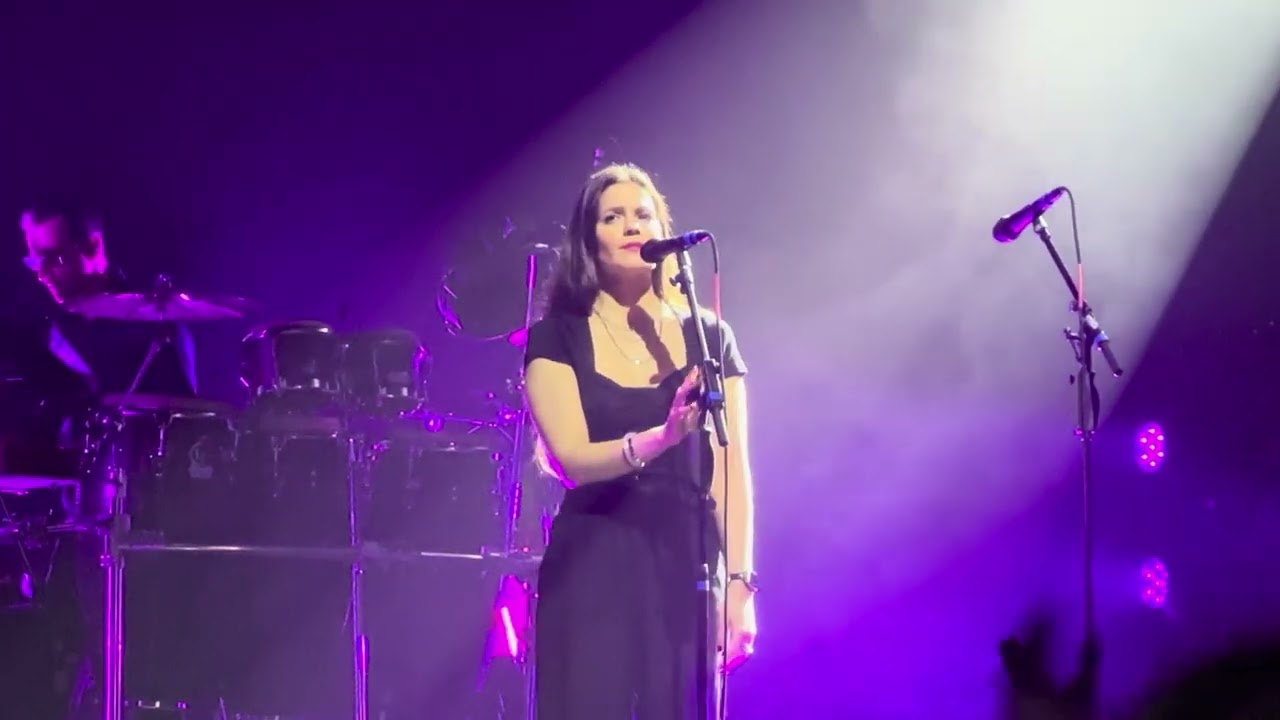 Eva Avila and Brit Floyd - The Great Gig In The Sky - Wind Creek Event Center Bethlehem, PA 4/22/23