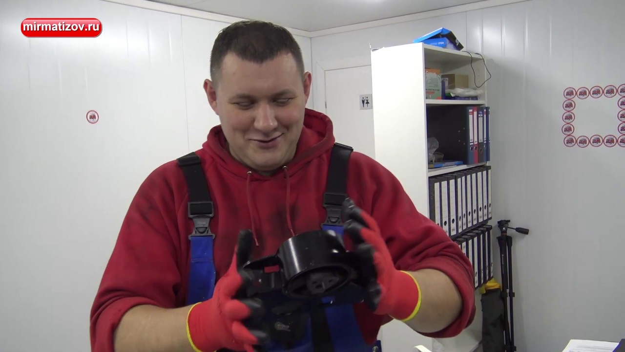 Замена подушек двигателя.