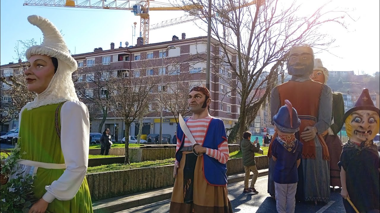Gigantes de gautxori (Erandio) en el festival GURE 3/2/2024