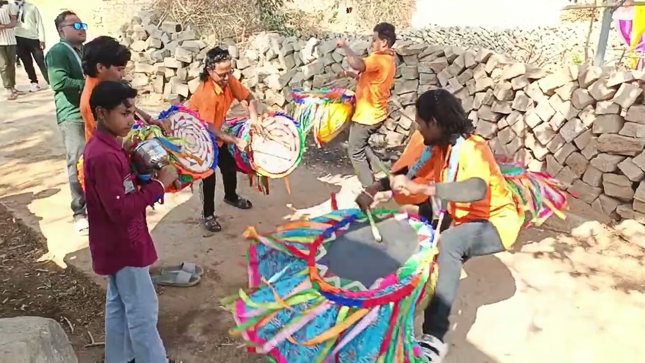 Pani kotn ka masti vhri video nach baja ke sath 