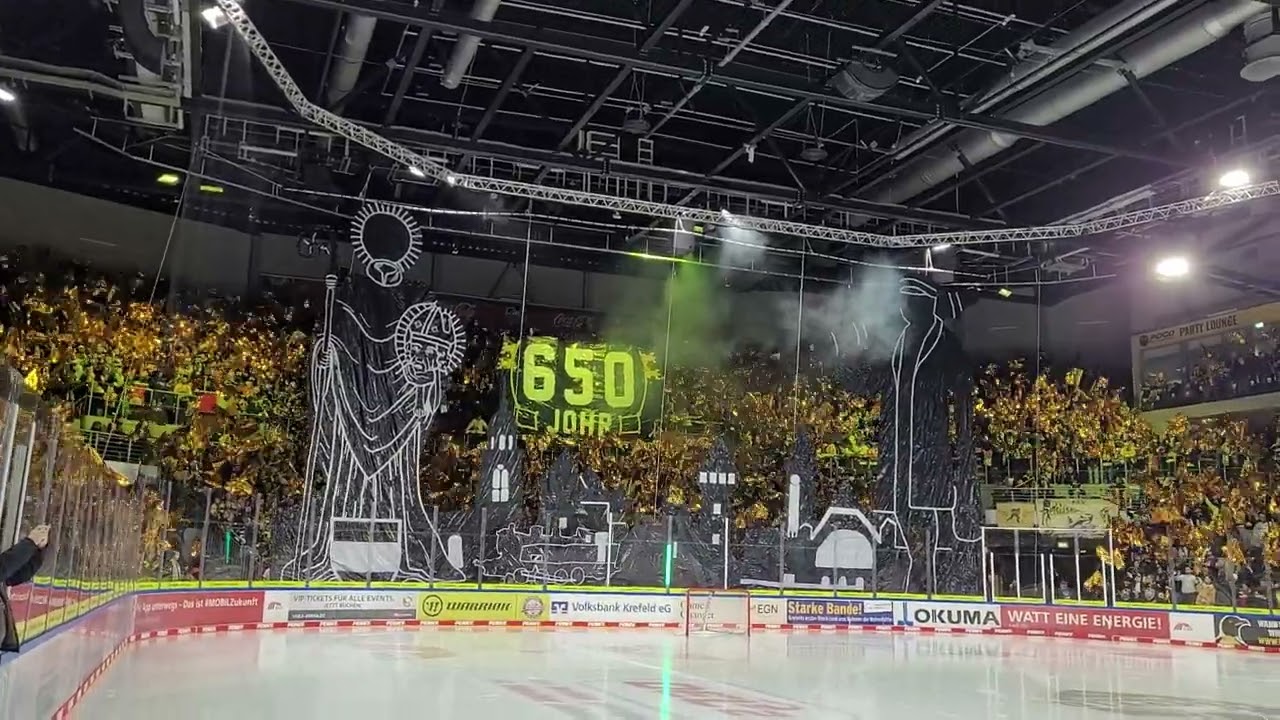 650 Jahre Krefeld Choreographie Krefeld Pinguine gegen Kassel Huskies DEL2 22.12.2023