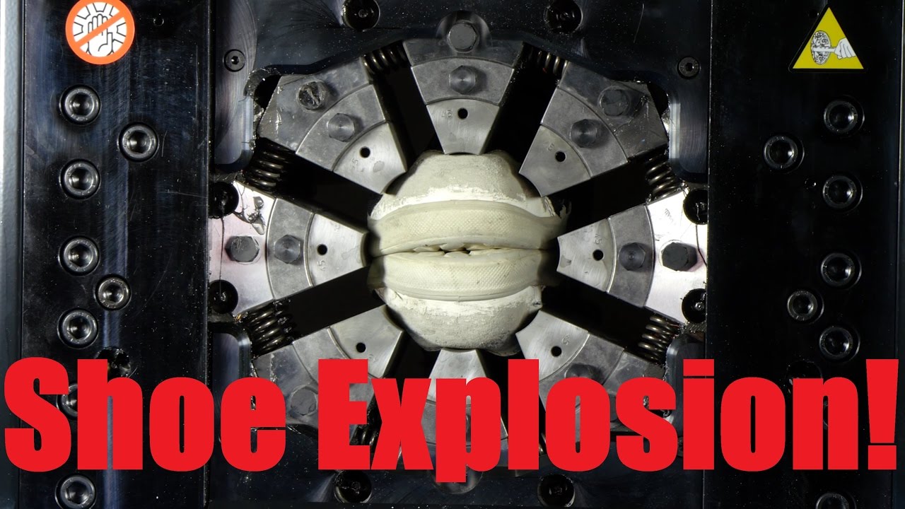 Crushing Safety Boots With 360° Hydraulic Press (Crimping machine)