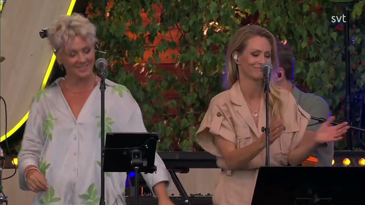 Allsång, Dancing queen, med kiana å Pernilla Wahlgren, Allsång på skansen-2023