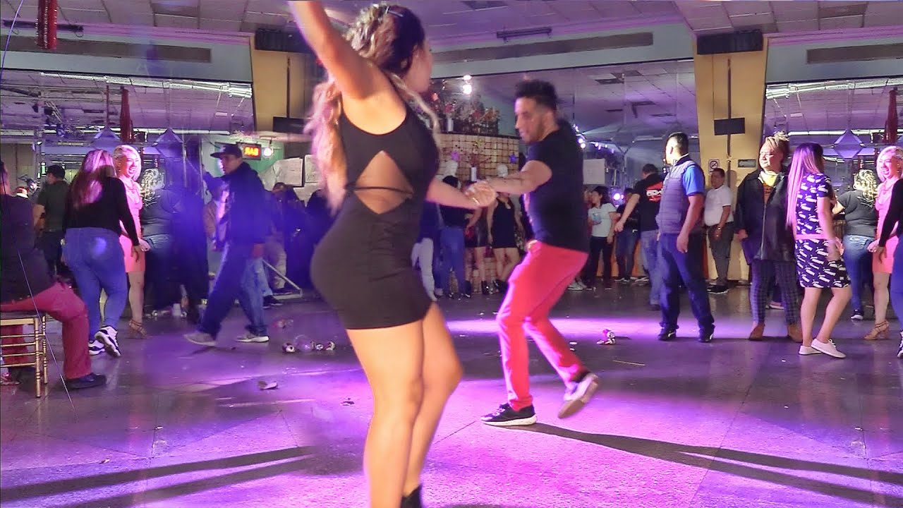 UNA CUMBIA MEXICANA SONIDERA (( JUGUETEANDO EL RITMO 2021 )) limpia  - VIDEO SONIDERO -LOS PODEROS