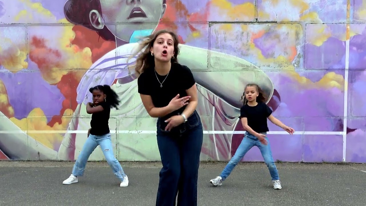 DNA : Amelye - FAUT PAS JOUER