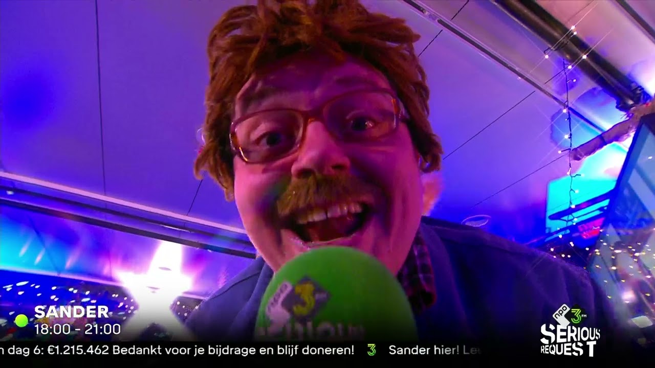 [3FM Serious Request] LIVE: Lamme Frans - Handjes Handjes Bloemetjesgordijn 23-12-2021