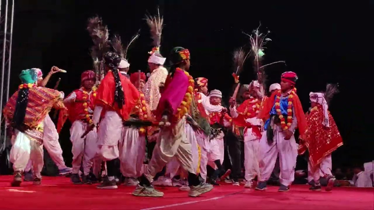 !! ઉનાઈ !! બિરશા મુંડા 150 મી જન્મ જયંતી આદિવાસી સંકૃતિક કાયર્ક્રમ !! બાળ ઘેરિયા નૃત્ય !!