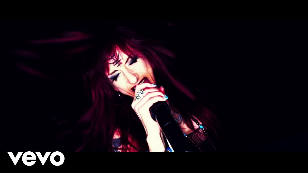Liv Sin - Blood Moon Fever (Official)