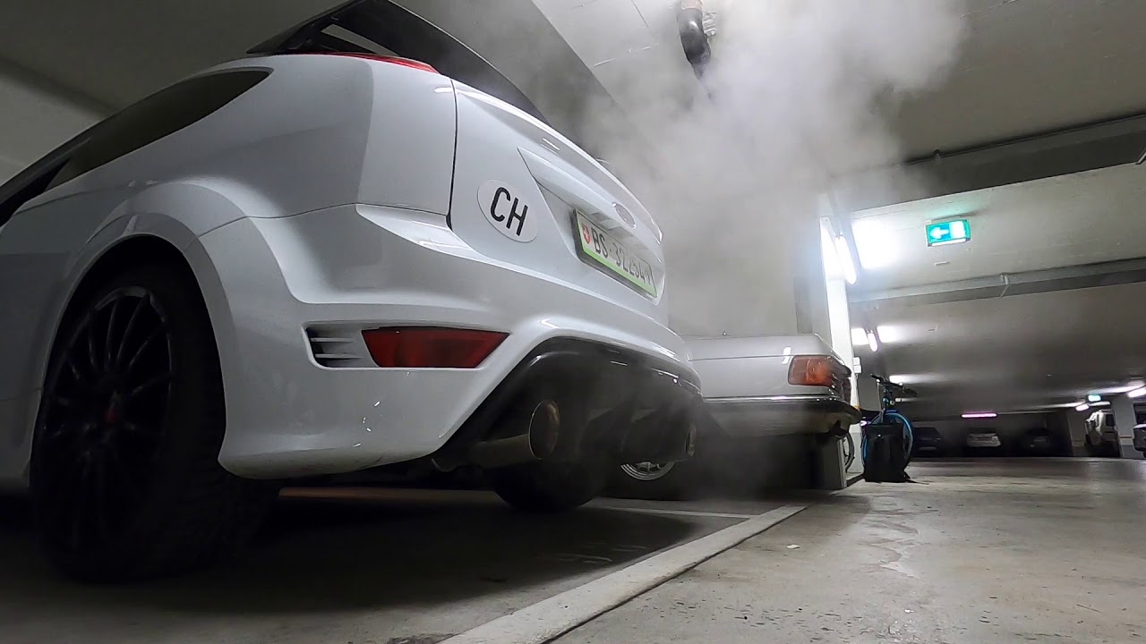 Ford Focus RS loud 5 cylinder sound, Cold start and Revs (Friedrich Motorsport exhaust)