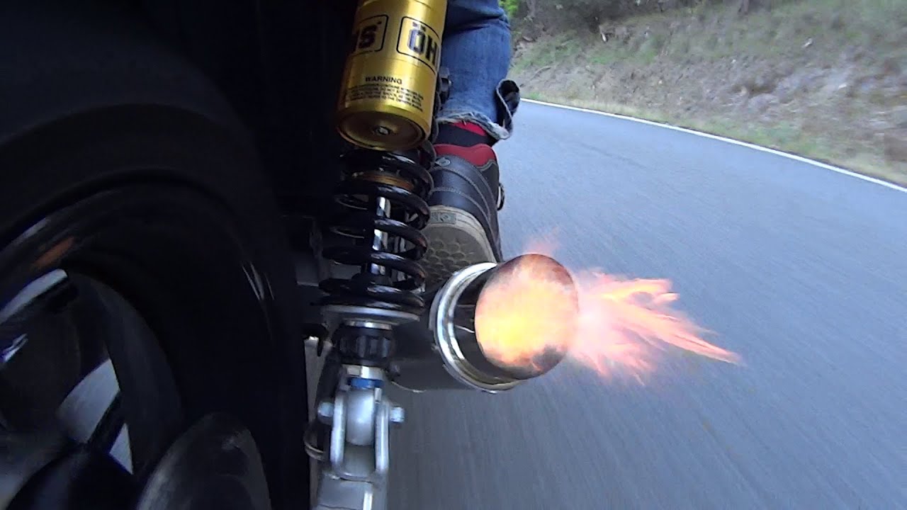 GSX1400 with Delkevic Mini 200mm round stainless