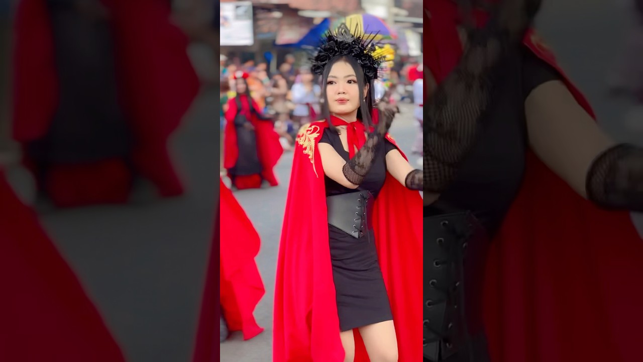 Dancer vampir tembokrejo muncar # #karnaval #jogedpargoy #dance #horegjatim