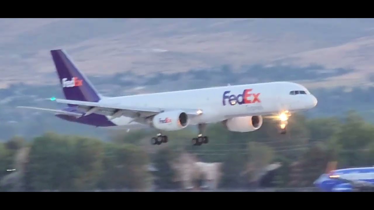 Usa Air forces take off..... UPS FedEx more Plane. AT RNO.