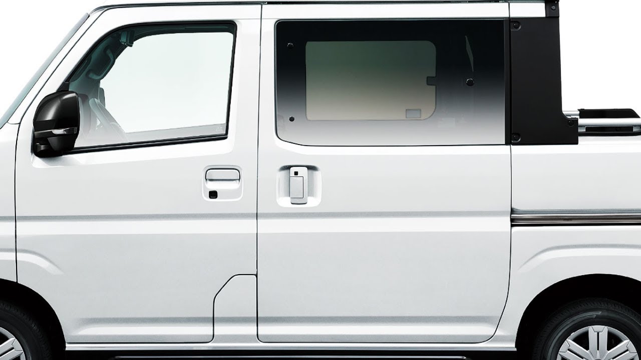 新車137万円！ ダイハツ斬新「“4人乗り”軽トラ」がスゴイ！ 反則級に「使い勝手」が良い！「仕事＆アウトドア」から“日常使い”にもサイコーな個性派「デッキバン」とは！