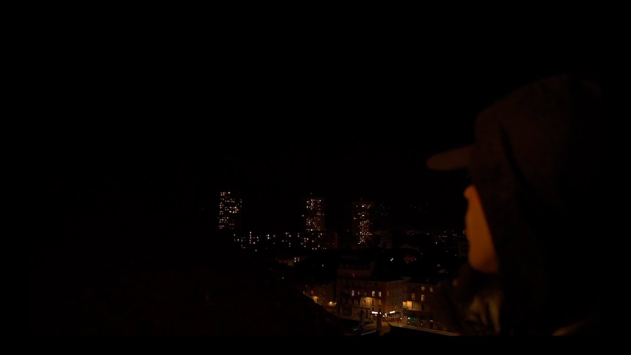 Aziz Hammedi - Haussmannian (Official Music Video)