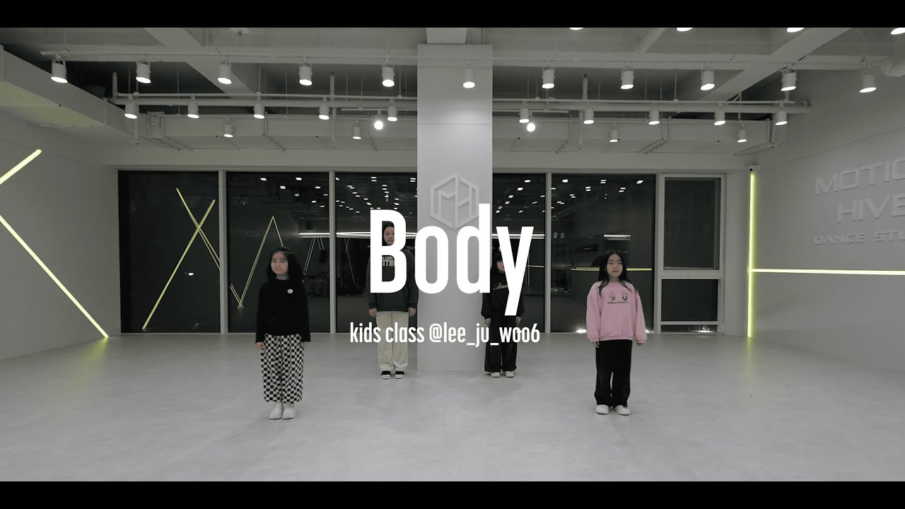 DAYOUNG - body / @motionhive.official