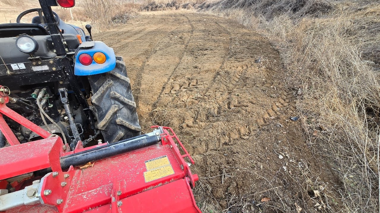 작년 산불 두릅나무피해받은곳 로타리치고 두릅나무갱신 할 계획입니다