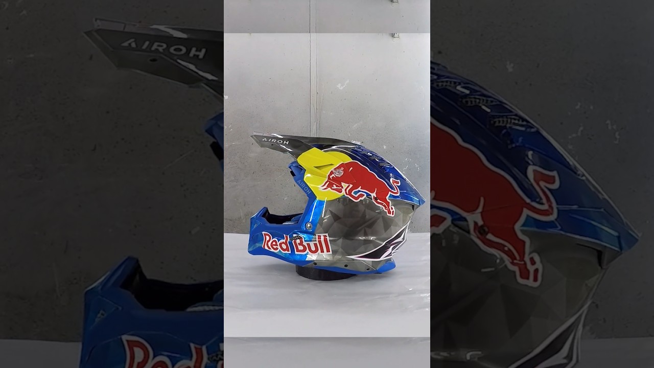Unique RedBull desing #helmet #redbull #redbullracing