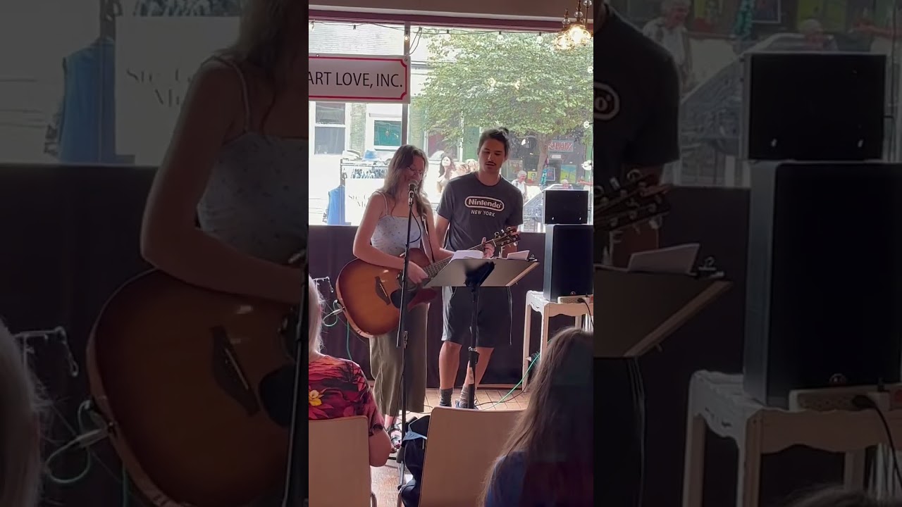 &ldquo;Heyo&rdquo; ft. Mateo Bluemel - clip from Angelina Pirolo live at Music Art Love Aug 13, 2023
