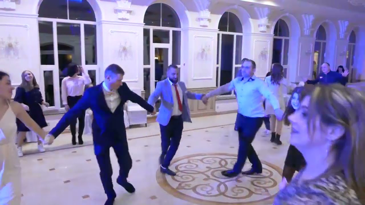 ТИХА ВОДА, ТИХА ВОДА
