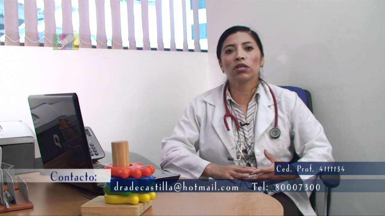 ¿Cómo puedo saber si mi hijo orina bien o si tiene algún defecto en sus genitales?