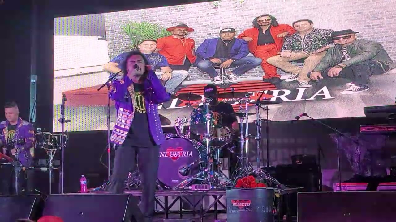 Concierto Completo de Industria Del Amor  💘 Fresno California (2022)