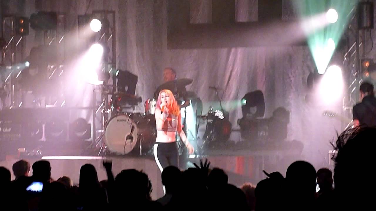Paramore - Ignorance LIVE Concert The Chicago Theatre 2013