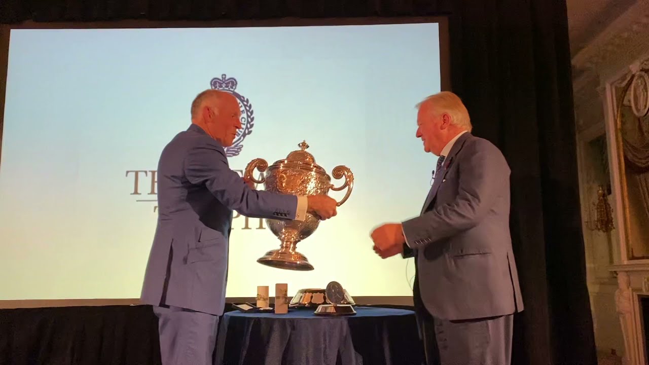 JCB accepts landmark Dewar Award for hydrogen engine