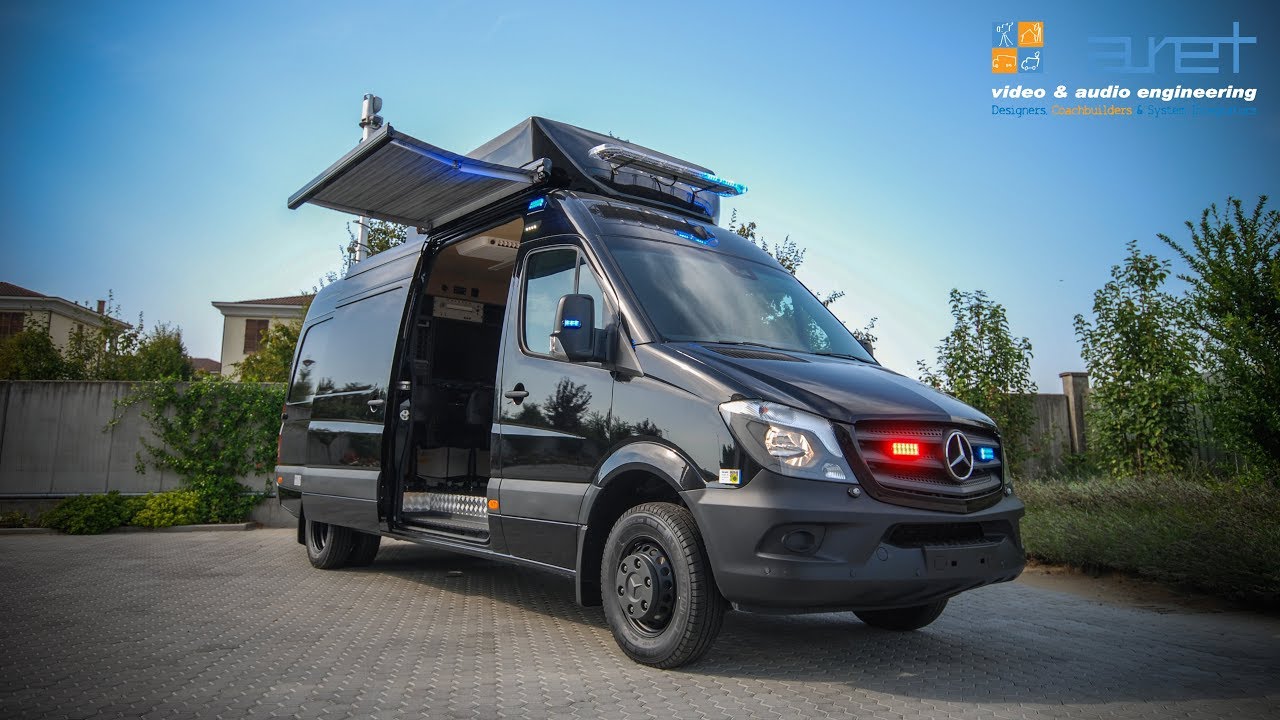 4 HD Cameras Police OB Van with PTZ Camera on telescopic mast