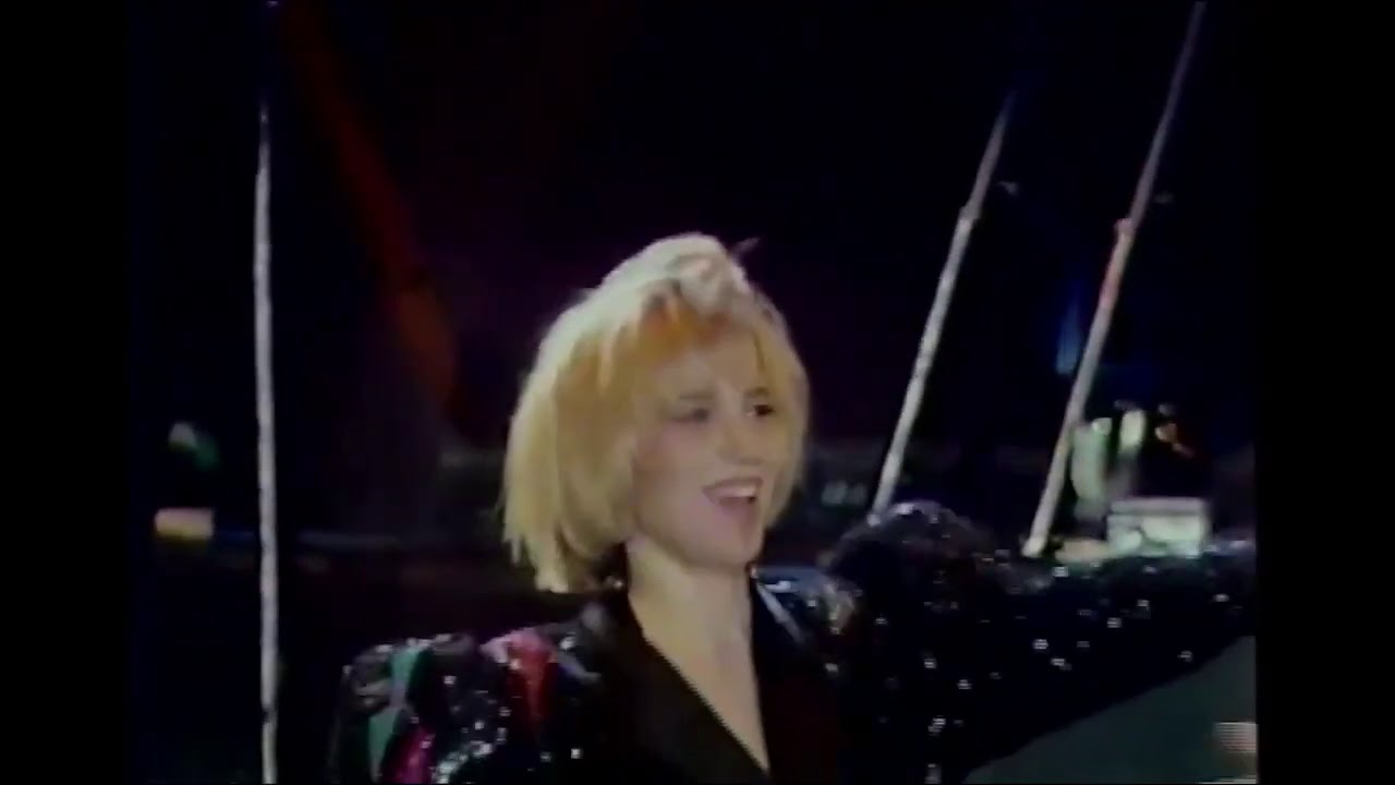 Debbie Gibson - Electric Youth (HQ) Rock In Rio II 1991