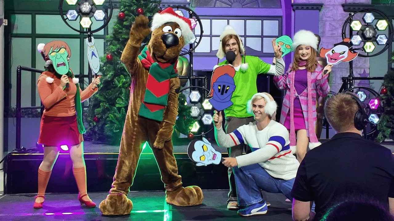 Scooby Doo Christmas Live Show at Movie World! (2025)