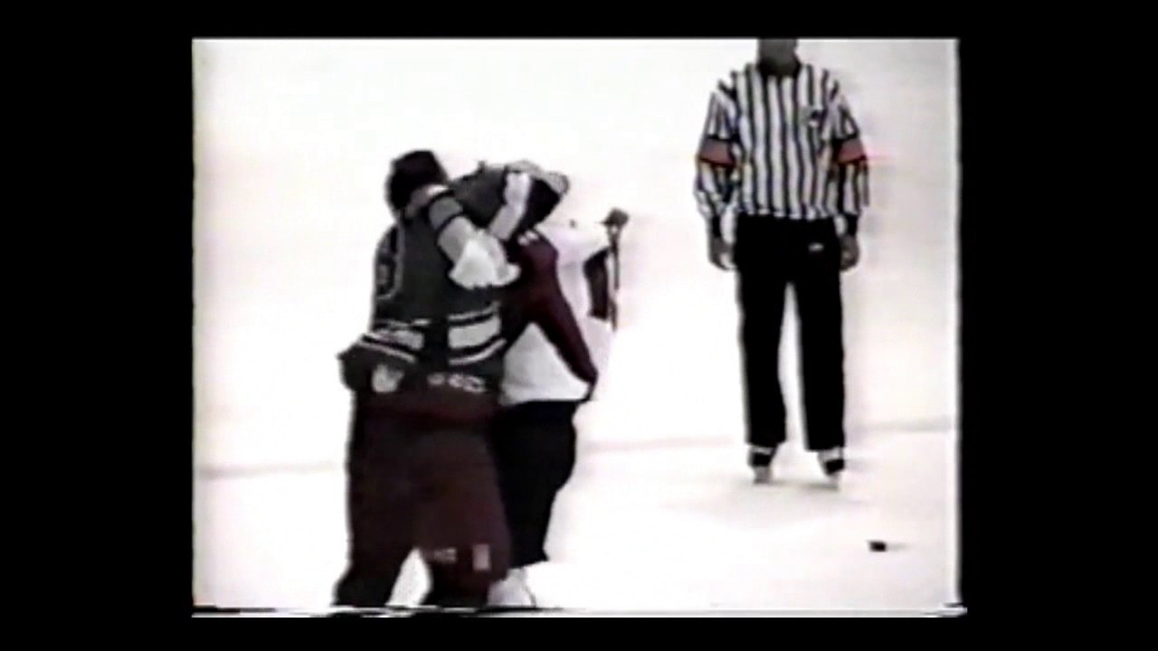 Luc Bernier vs  Michel Guimond QSPHL 19 11 99